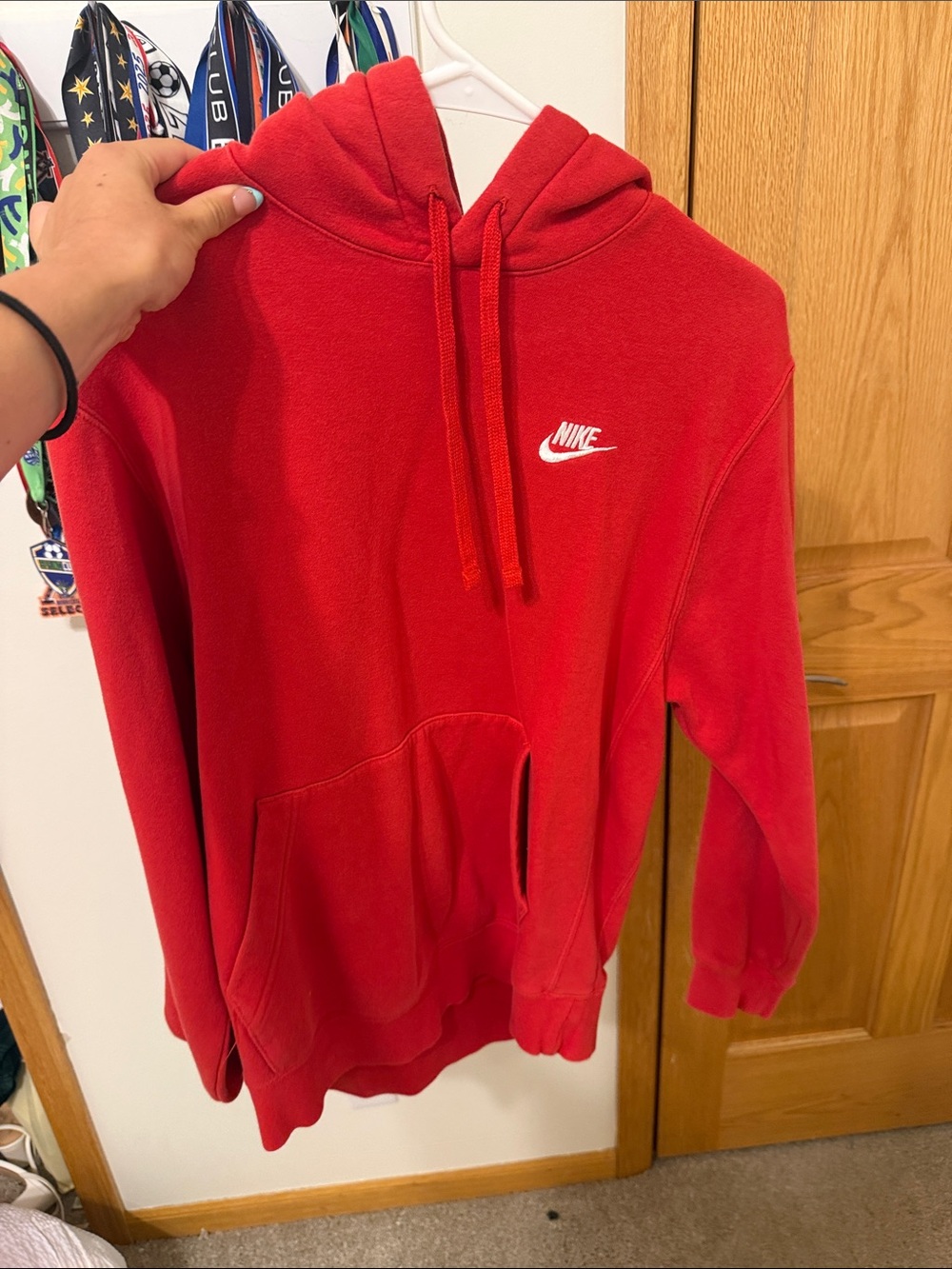 woman’s hoodie nike size small red